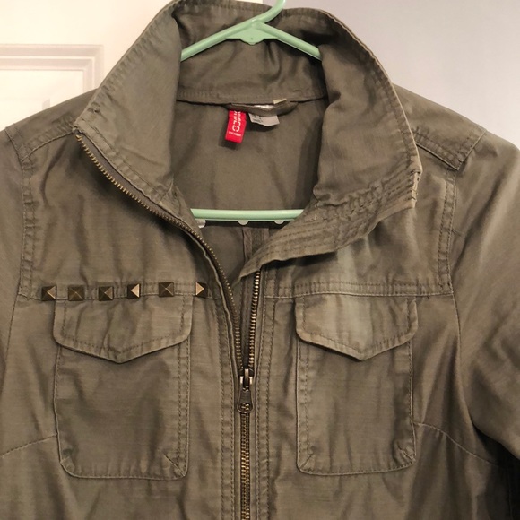 Army green jacket - Picture 3 of 3